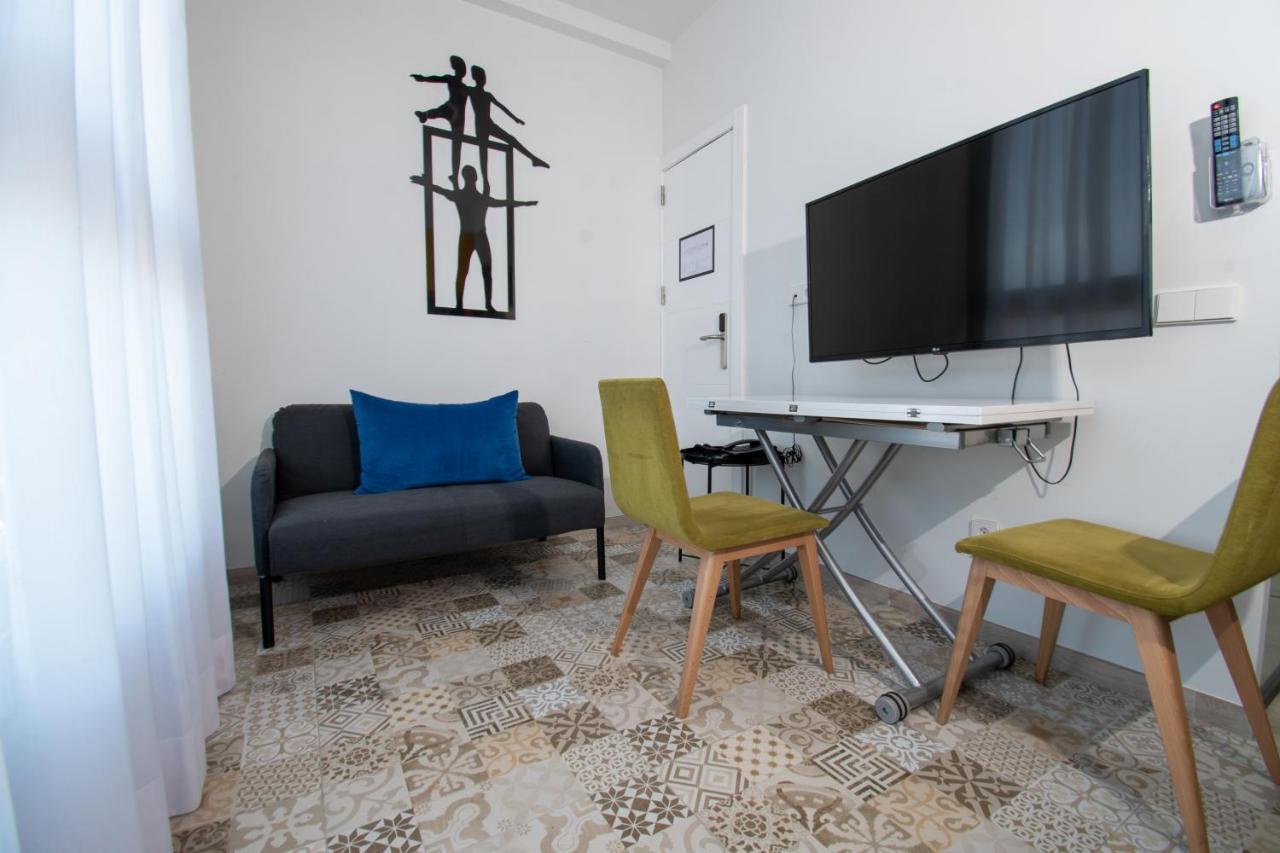 Ekilibrio Hotel & Apart-Suites Madrid Esterno foto